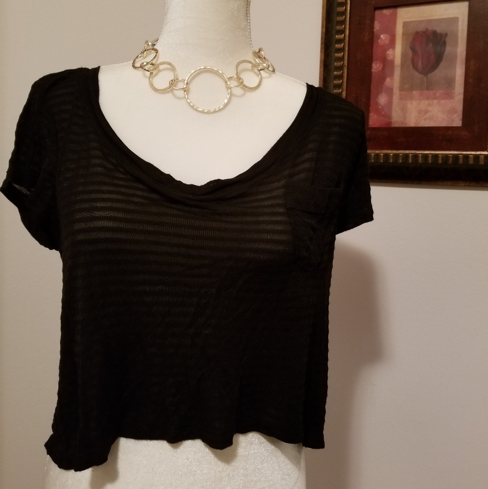 Black Guess Crop Top